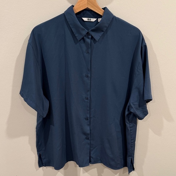 Uniqlo Women’s Rayon Blouse Short Sleeve Button Down Shirt 66 Blue Size XL - Picture 3 of 8